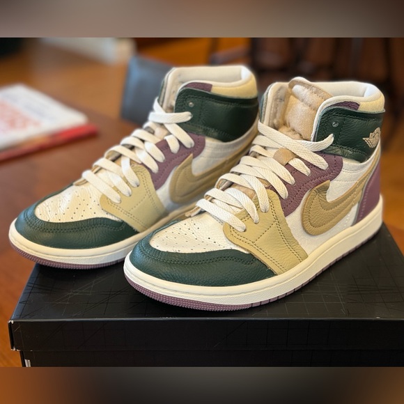 Nike Air Jordan 1 MM High (galactic jade/desert-sail-sky j mauve) - Picture 1 of 6